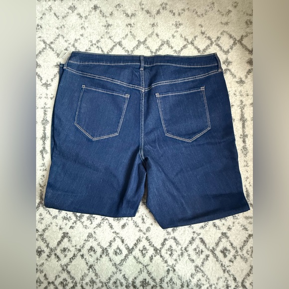 Old Navy Size 20 - Super Skinny Jeans 👖 NEW WITH TAGS 🏷️ - Picture 5 of 8